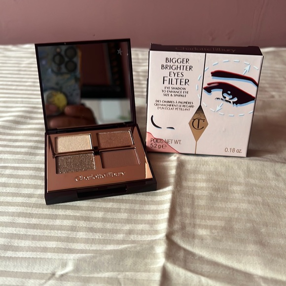 Bigger Brighter Eyes Eyeshadow Palette - Picture 2 of 6